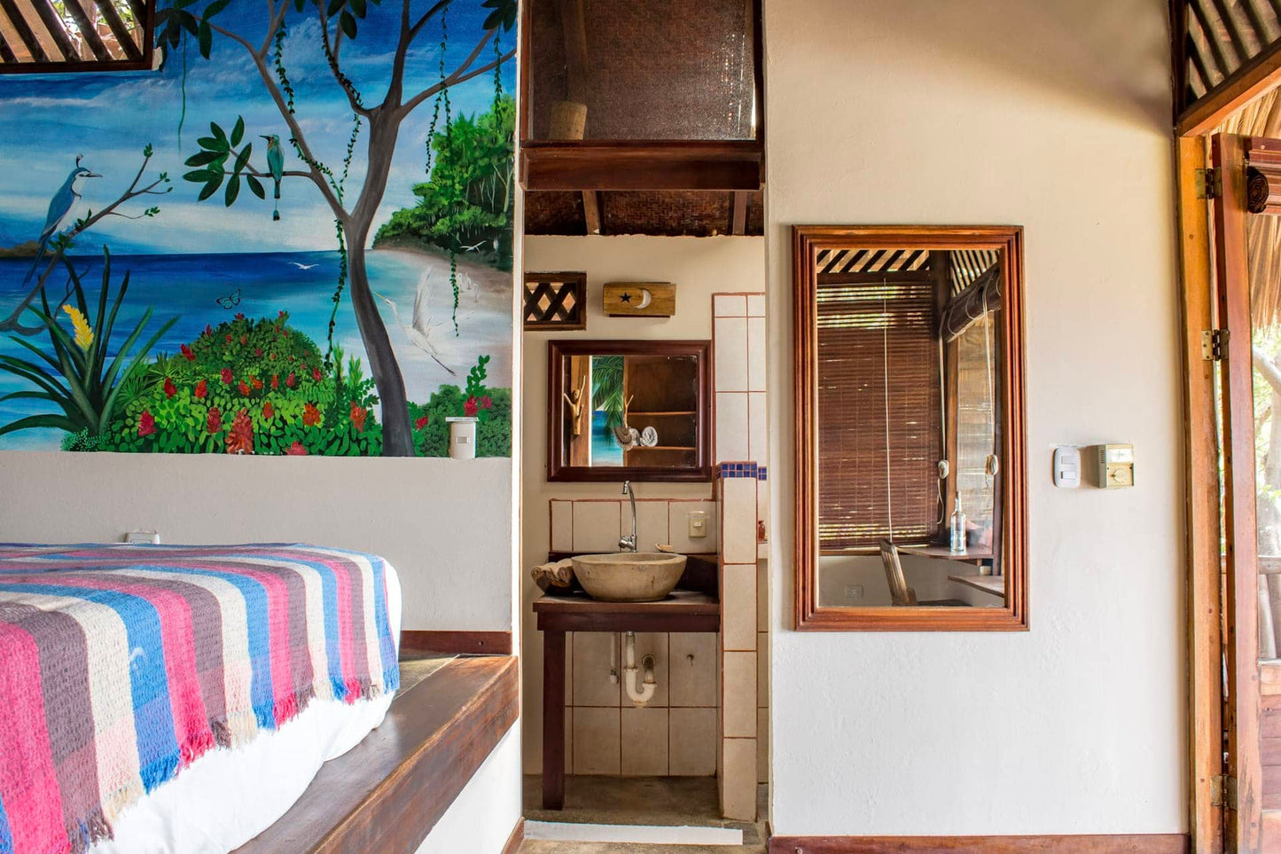 Pelicano – Shared Room for 2 with Ocean Views