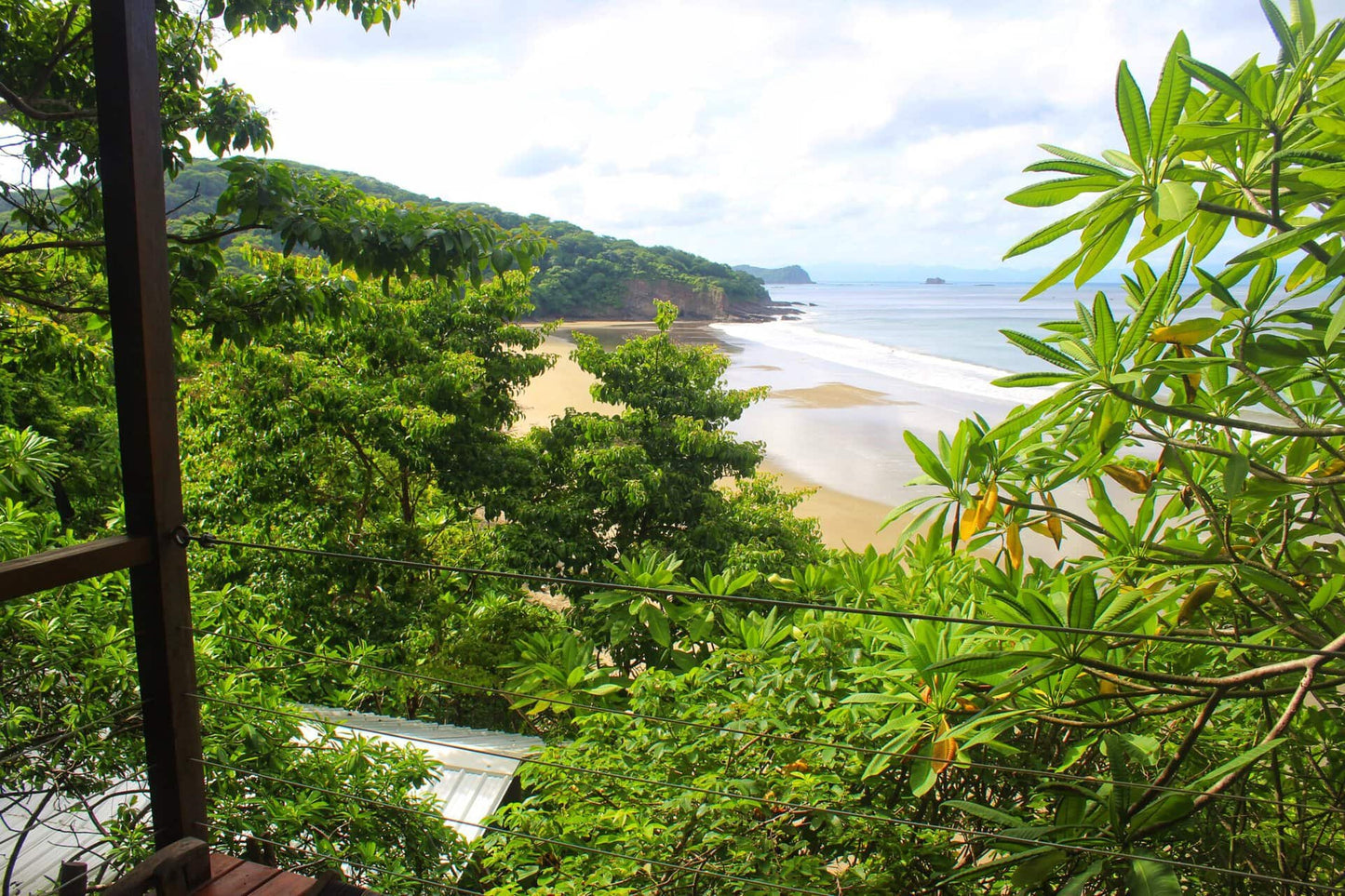 La Tortugita – Shared Cliffside Cabin for 2 with Ocean Views