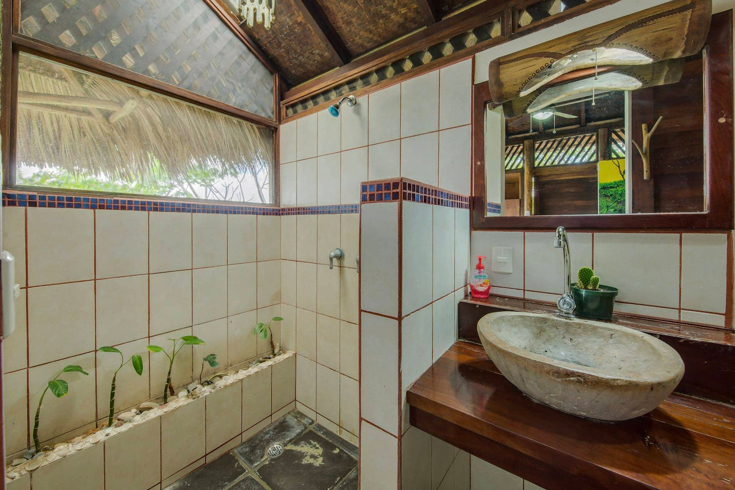 RETREAT: Congo – Share Room for 2 with Ocean View Cabin