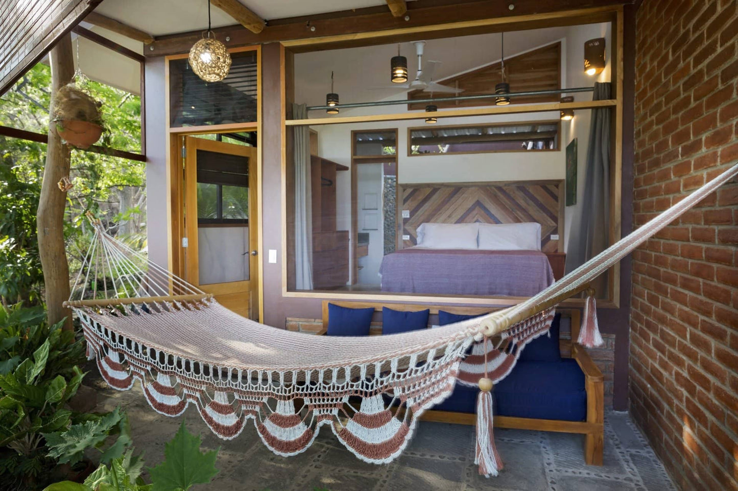 Jicaro – Shared Room for 2 with Ocean Views