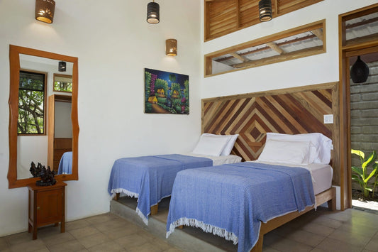 Jicaro – Shared Room for 2 with Ocean Views